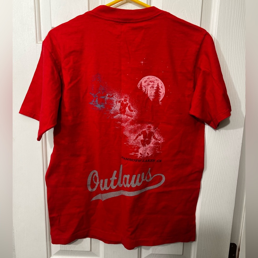 VTG Mammoth Lake, Ca skiing shirt.